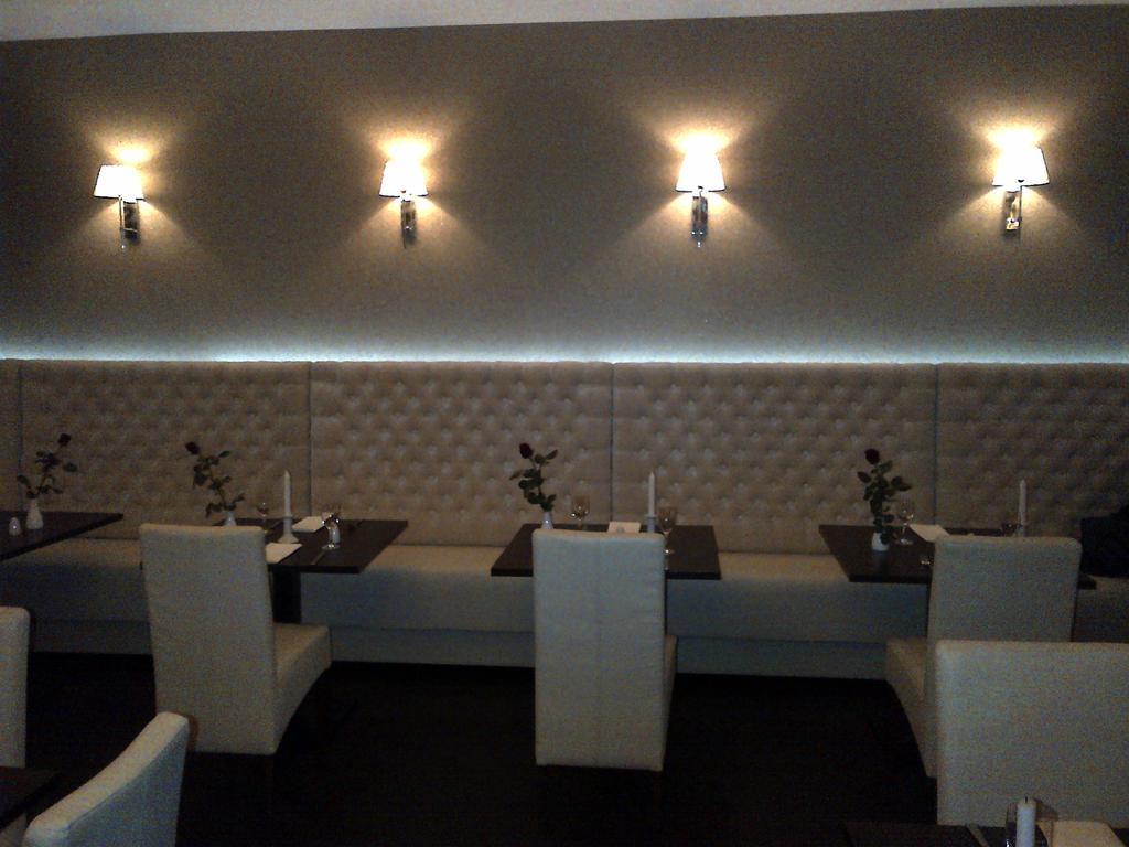 In Hotel Berlin Luaran gambar